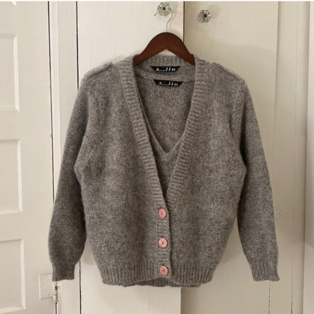 Vintage Gray V-Neck Sweater with Pink Accents